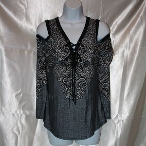 Venus Cold Shoulder Top